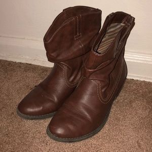 Brown boots